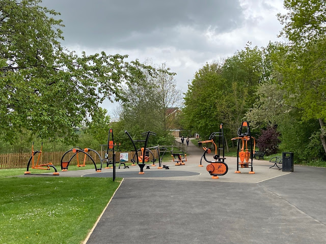The adult exercise and gym area at Ruislip lido and woods