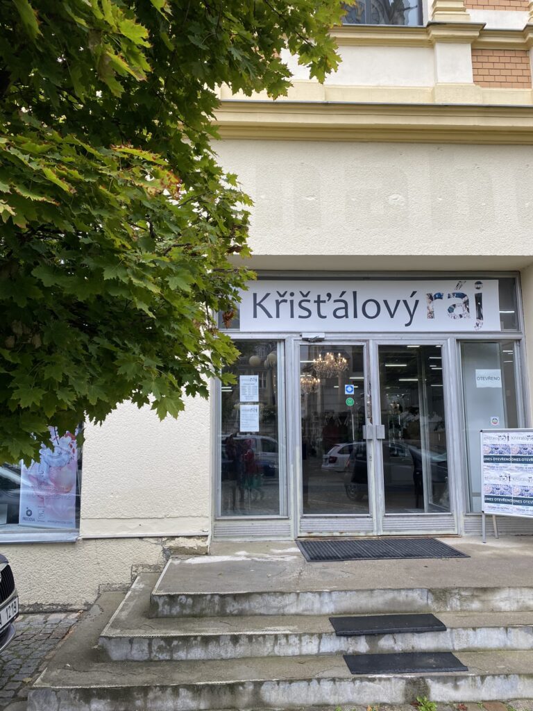 The entrance of Křišťálový ráj- Crystal Valley show room of jewellery.