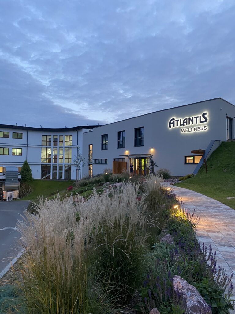 The front of atlantis wellness hotel Brno
